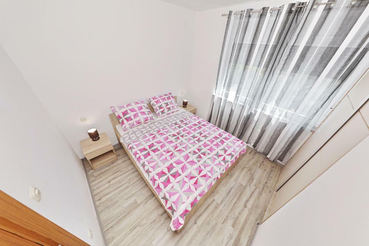 Vila Marijana Преко Екстер'єр фото